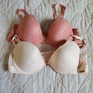 Set of 2 Danskin bras
